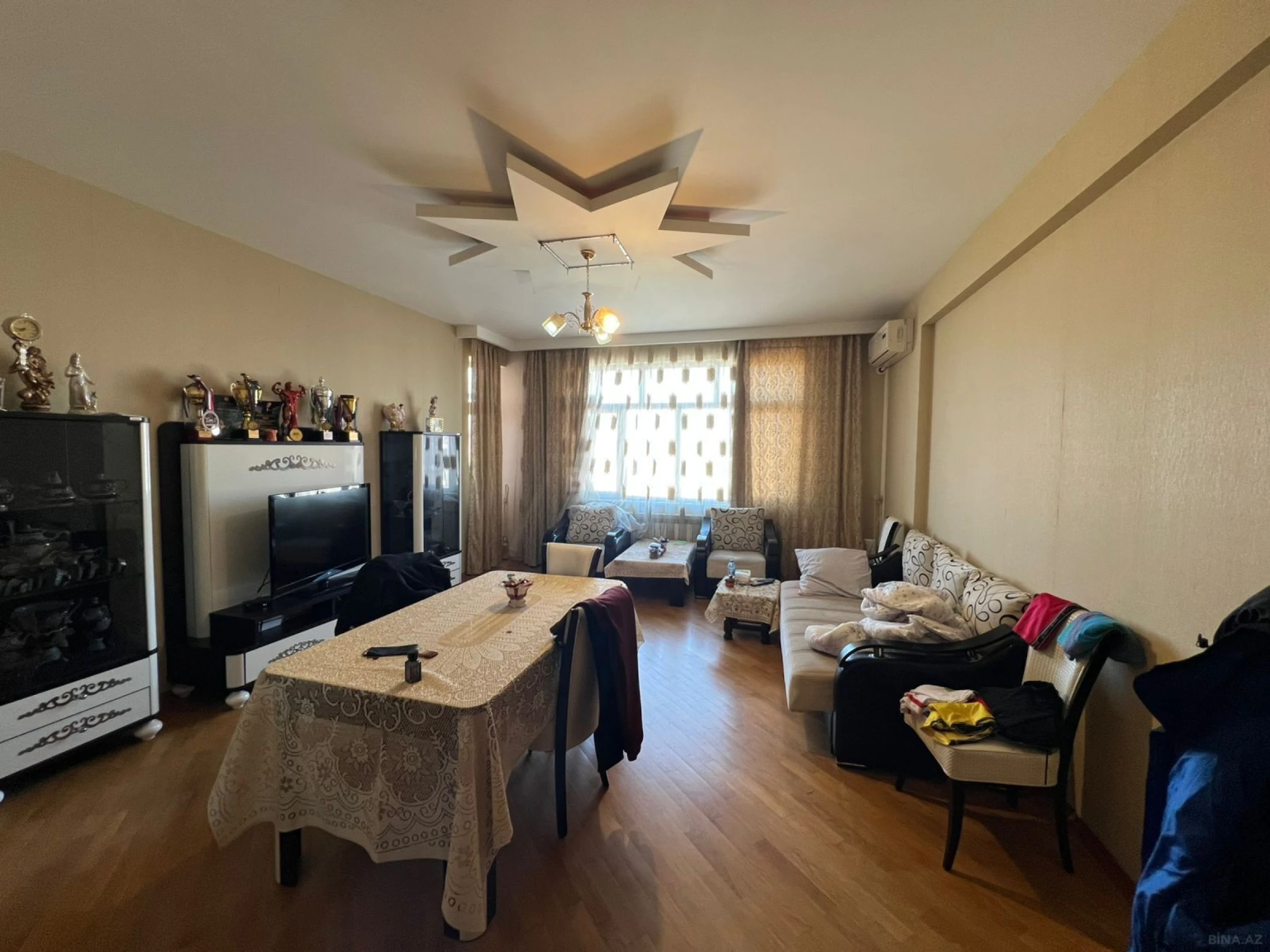 Satılır 3 otaqlı mənzil 128 m²