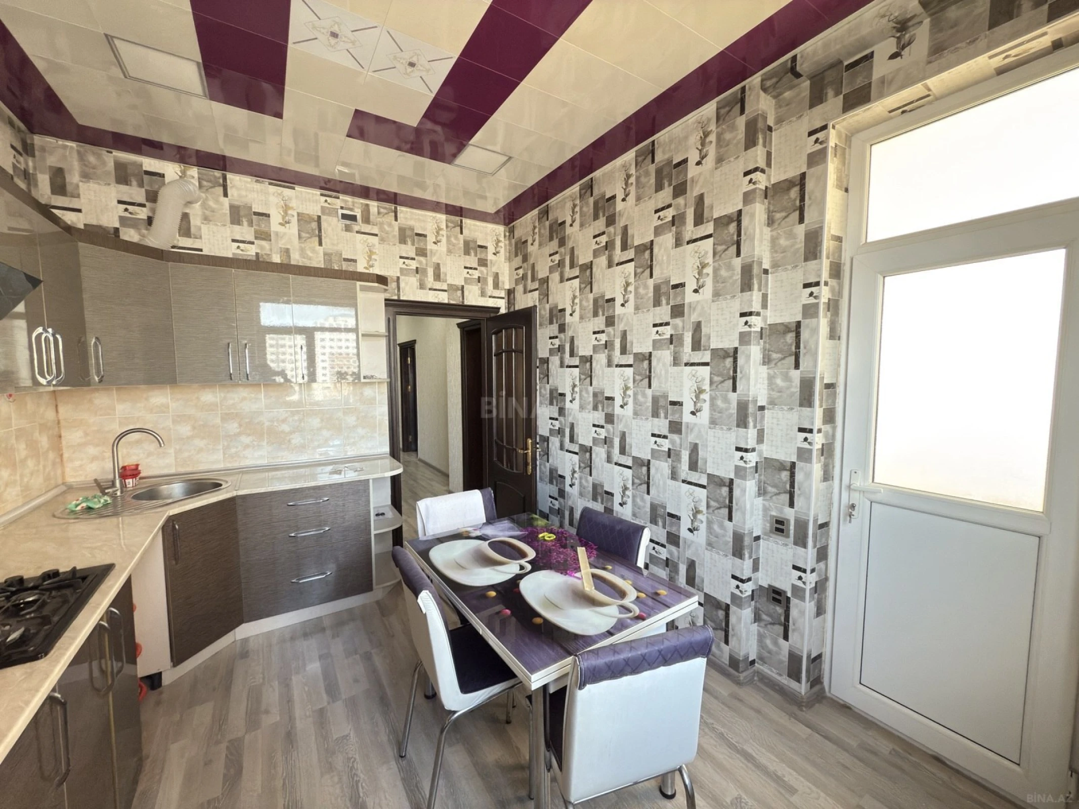 Satılır 3 otaqlı mənzil 114 m²