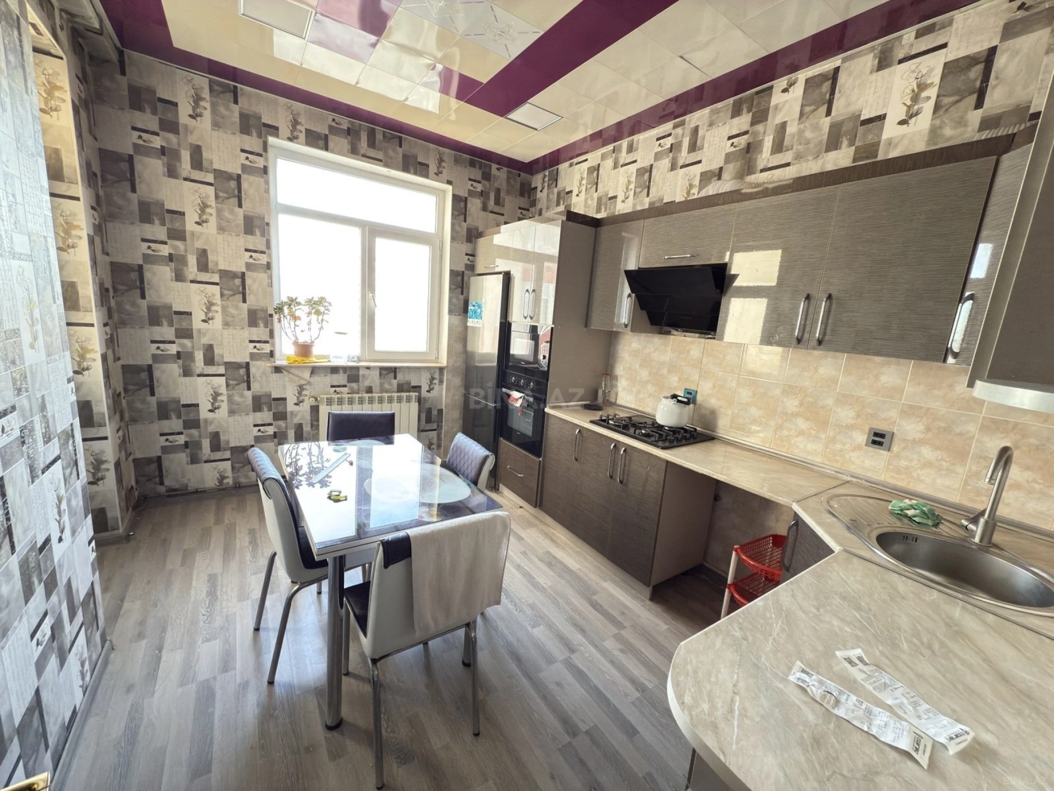 Satılır 3 otaqlı mənzil 114 m²