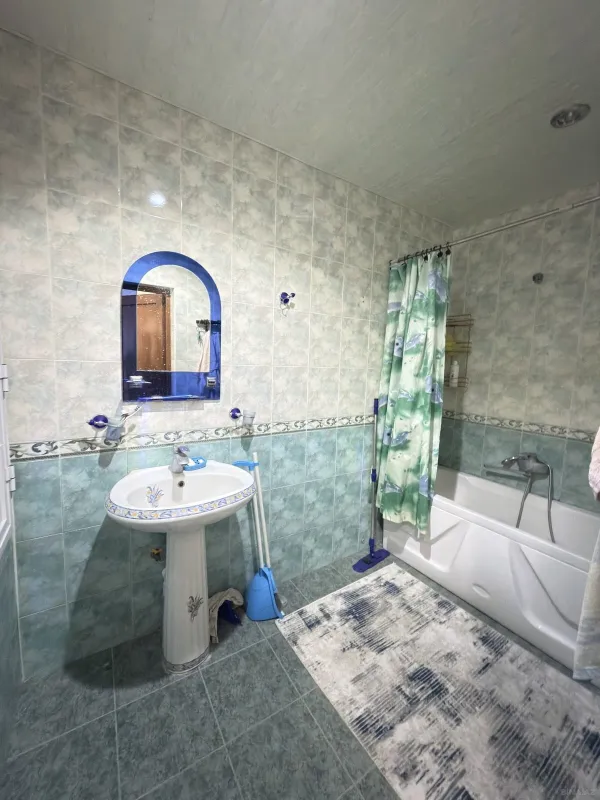 Satılır 3 otaqlı mənzil 114 m²