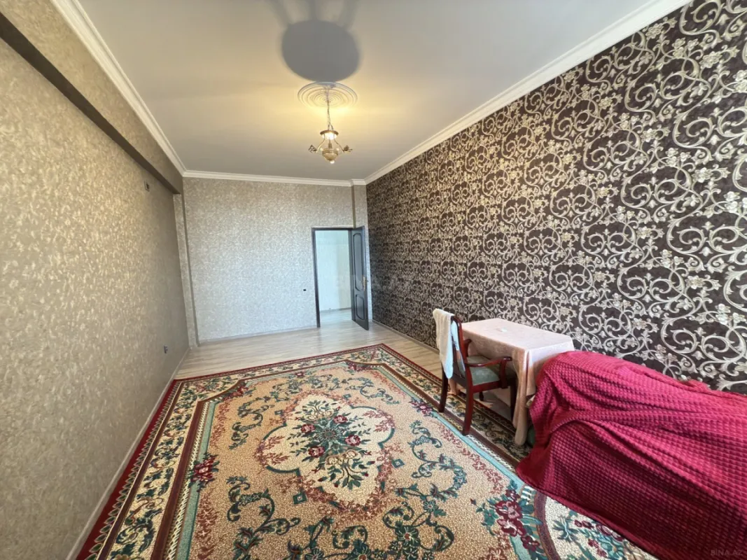 Satılır 3 otaqlı mənzil 114 m²