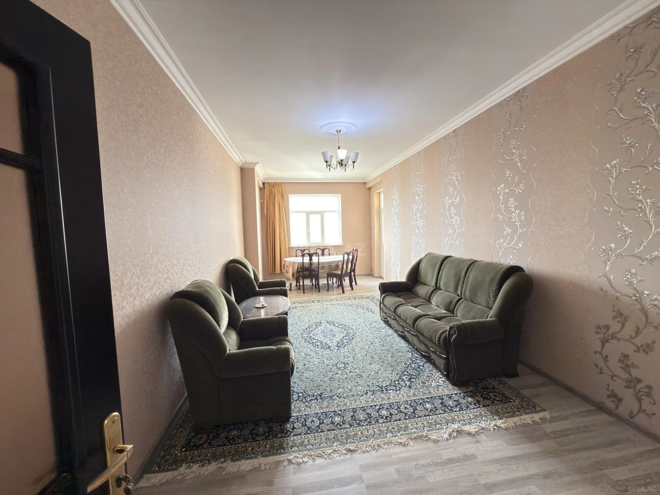 Satılır 3 otaqlı mənzil 114 m²