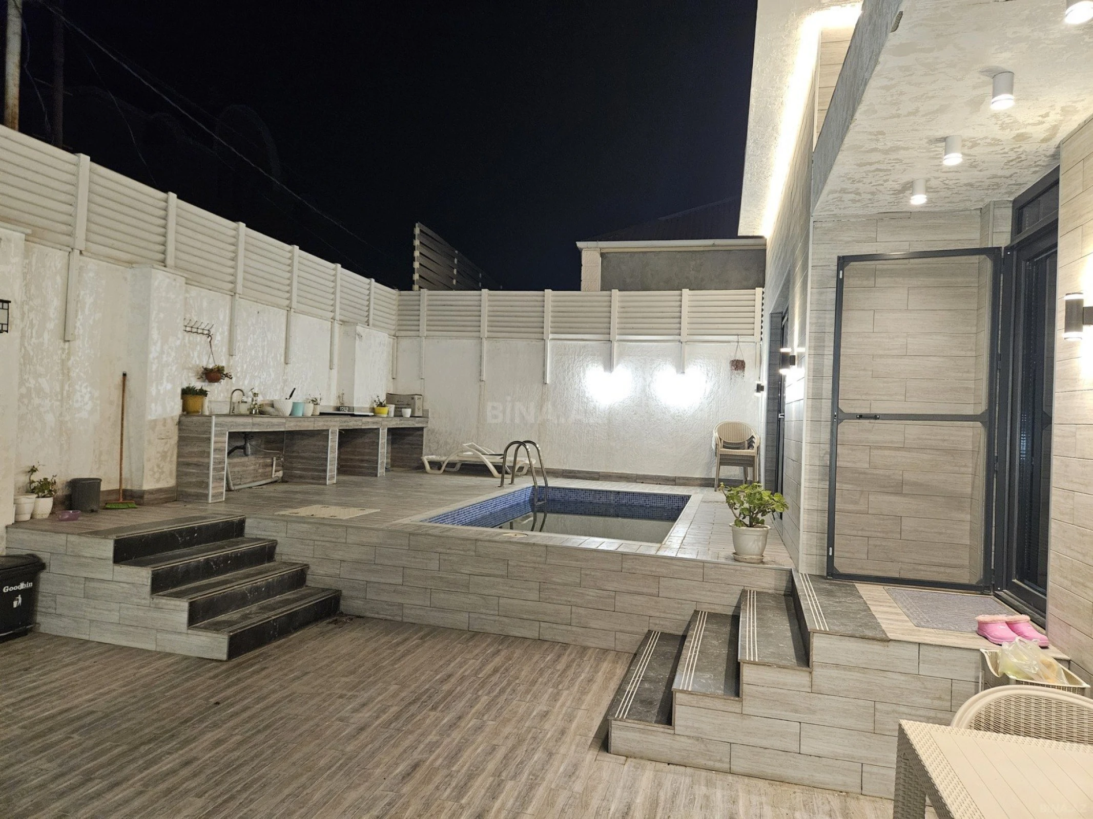 Kirayə verilir 4 otaqlı həyət evi 100 m²