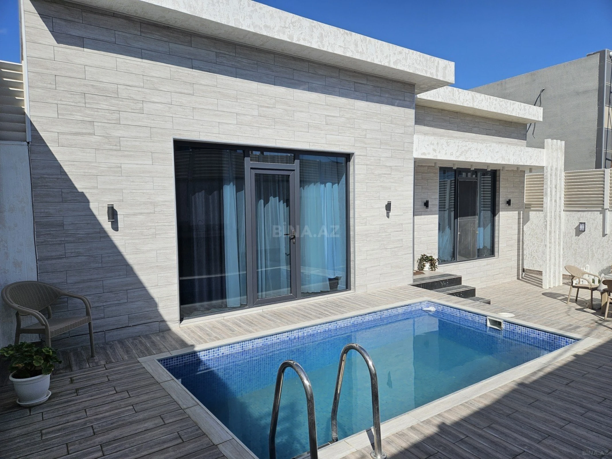 Kirayə verilir 4 otaqlı həyət evi 100 m²