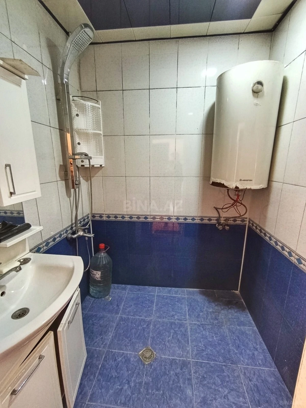 Satılır 2 otaqlı mənzil 65 m²