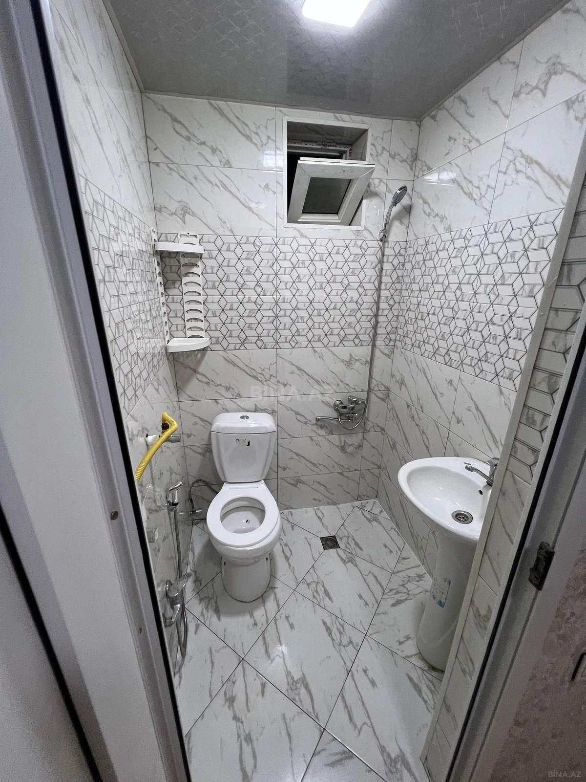 Satılır 2 otaqlı həyət evi 72 m²