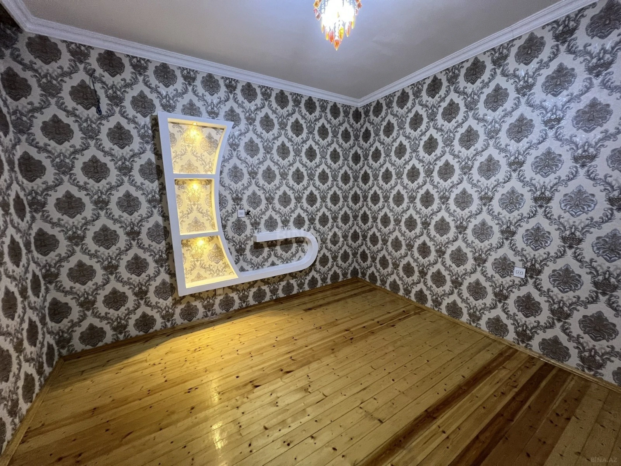 Satılır 2 otaqlı həyət evi 72 m²