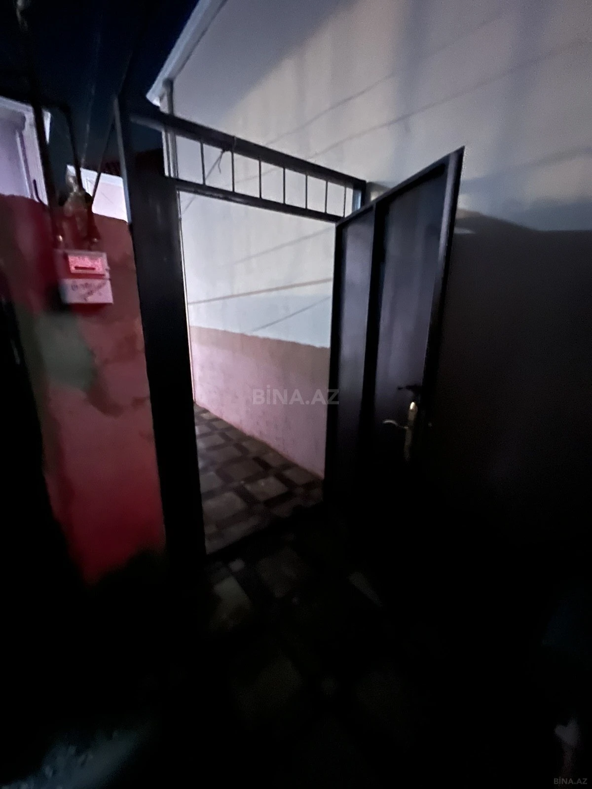 Satılır 2 otaqlı həyət evi 72 m²