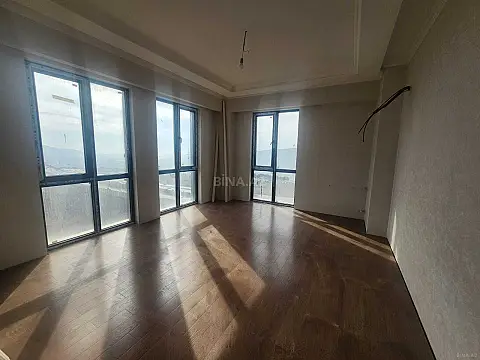 Satılır 3 otaqlı mənzil 86 m²
