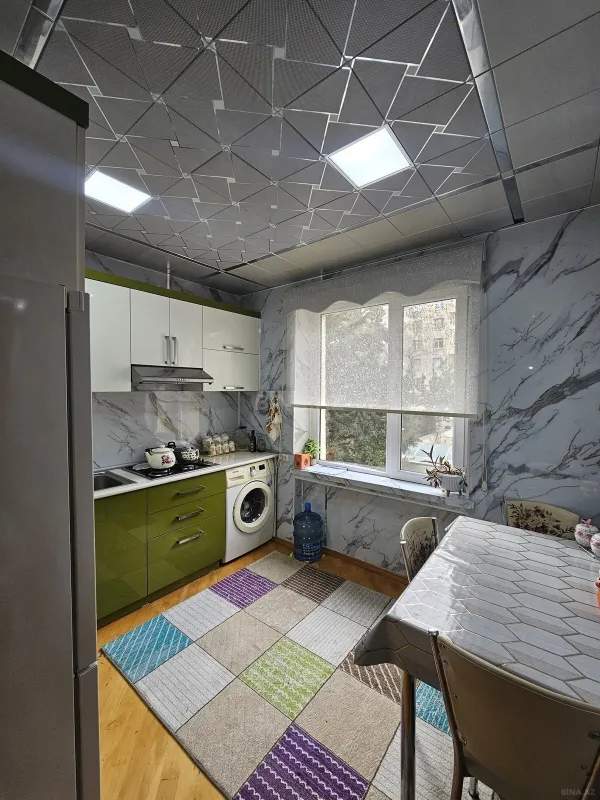 Satılır 2 otaqlı mənzil 70 m²