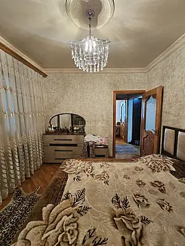 Satılır 2 otaqlı mənzil 70 m²