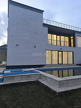 Satılır 5 otaqlı həyət evi 600 m²