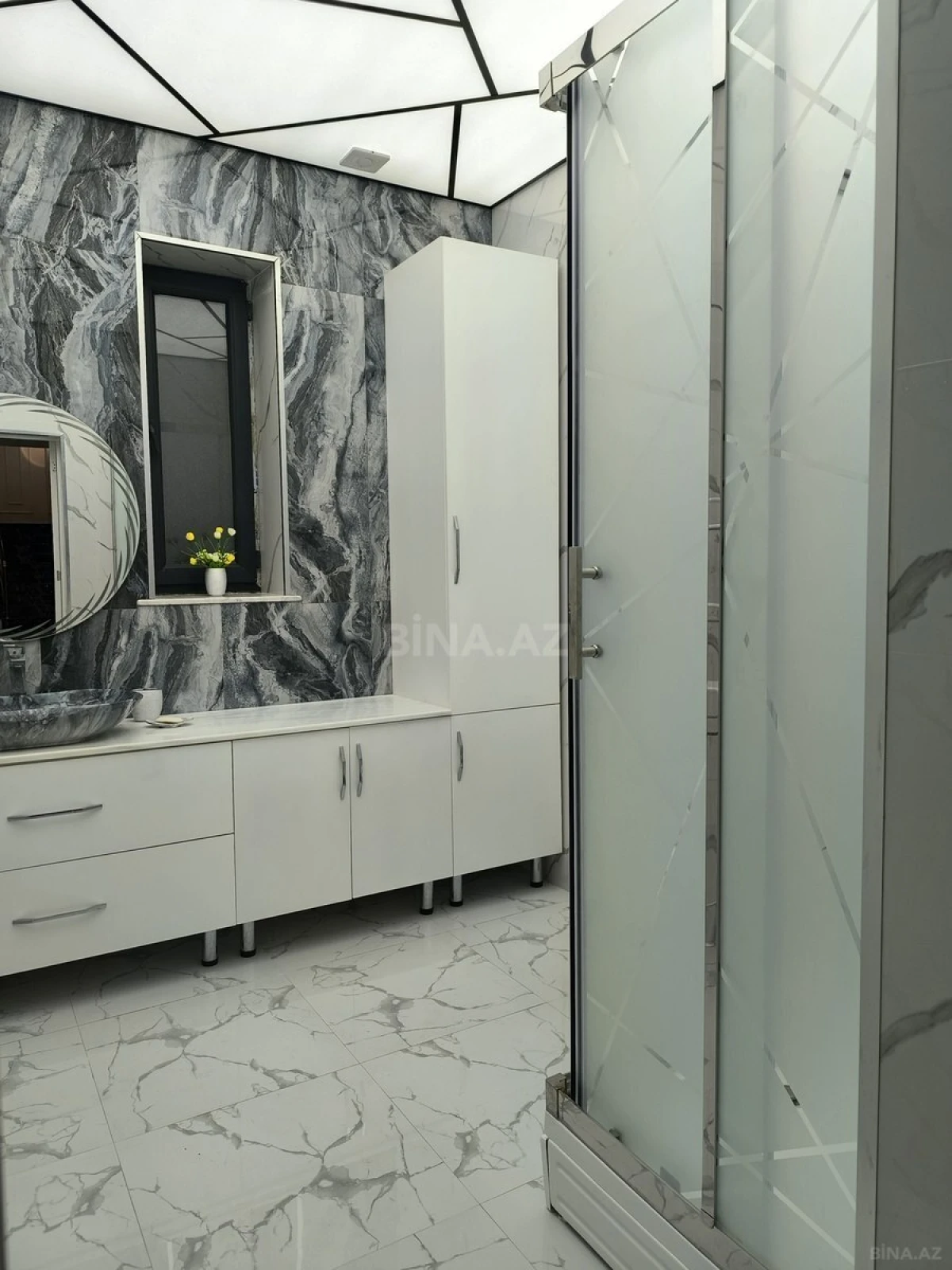 Satılır 5 otaqlı həyət evi 600 m²