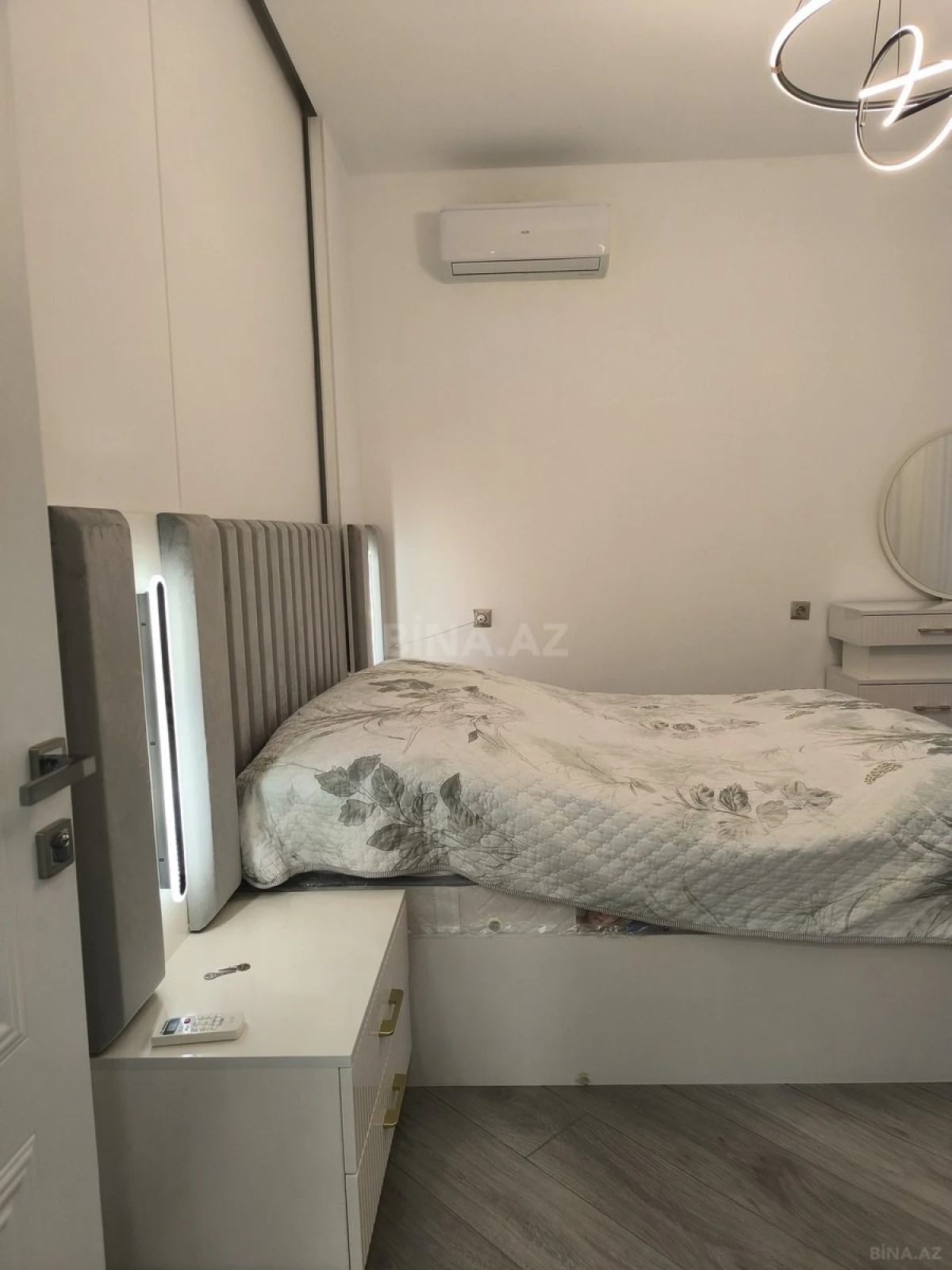 Satılır 5 otaqlı həyət evi 600 m²