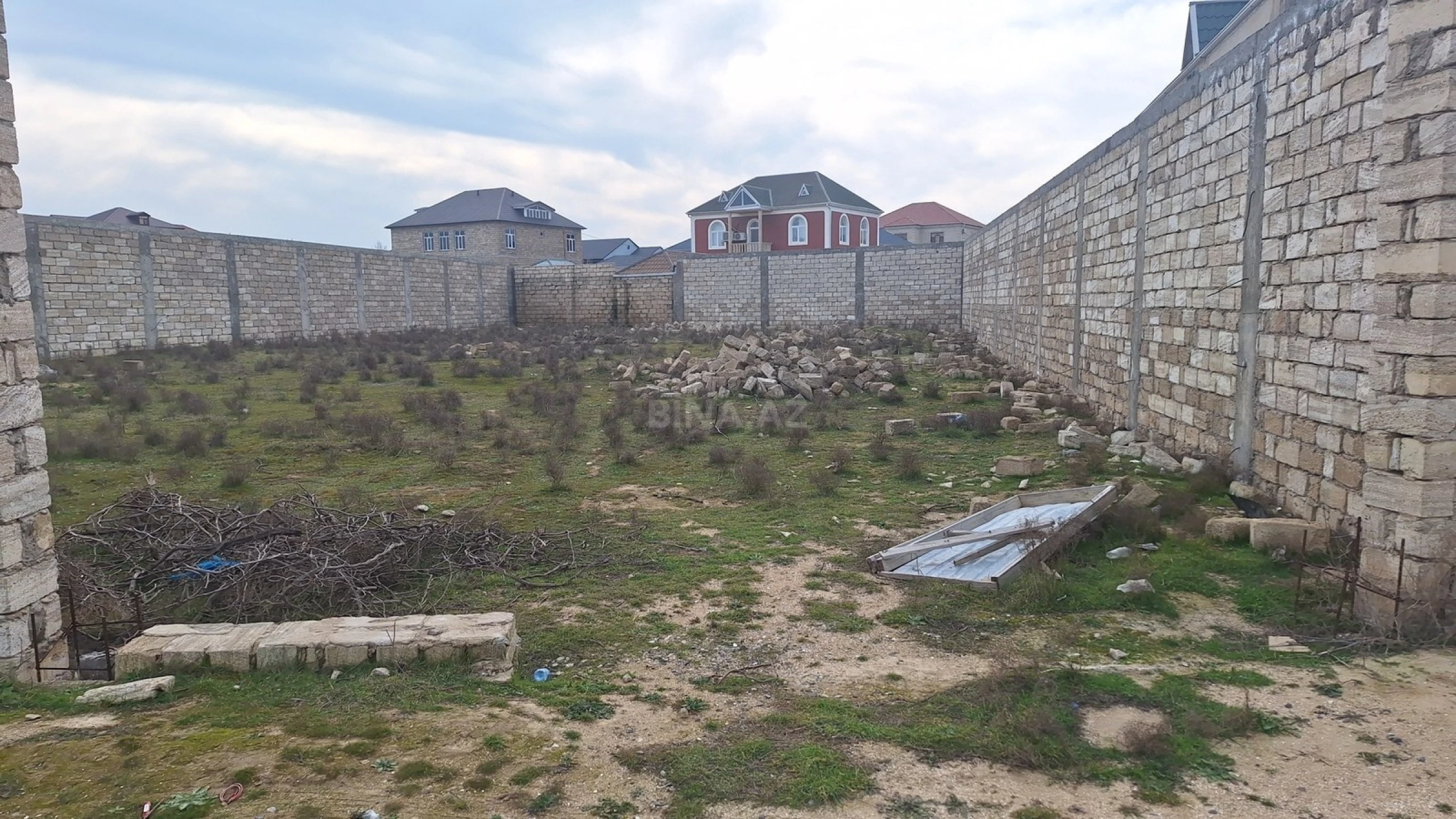 Satılır torpaq sahəsi 10 m²