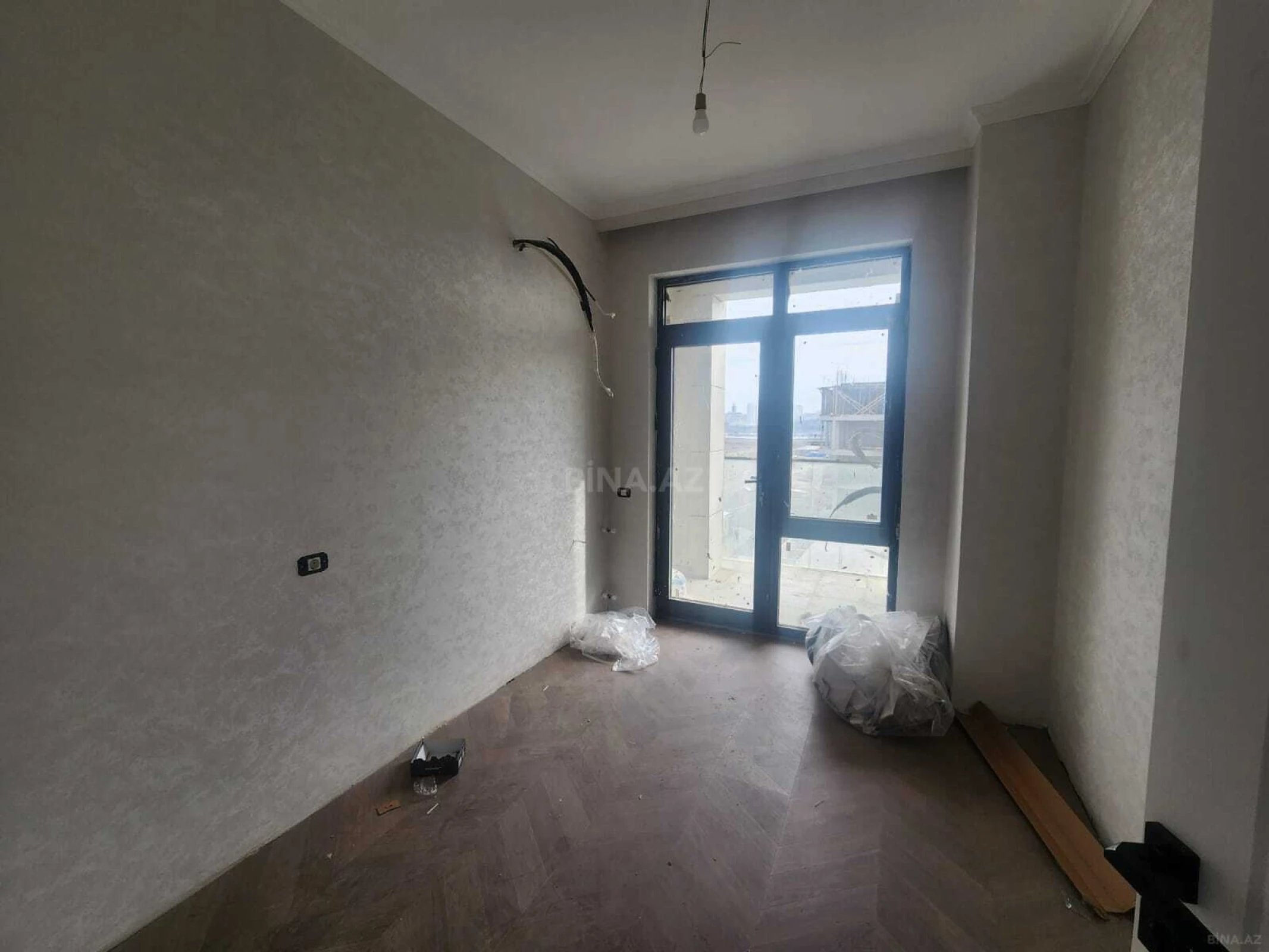 Satılır 3 otaqlı mənzil 71 m²