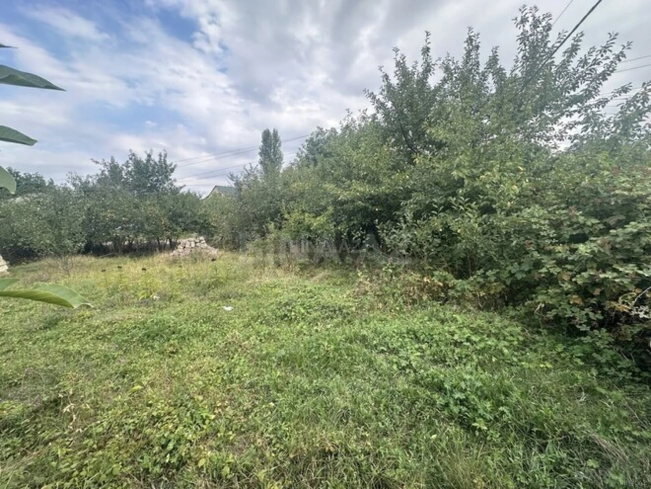 Satılır torpaq sahəsi 10 m²