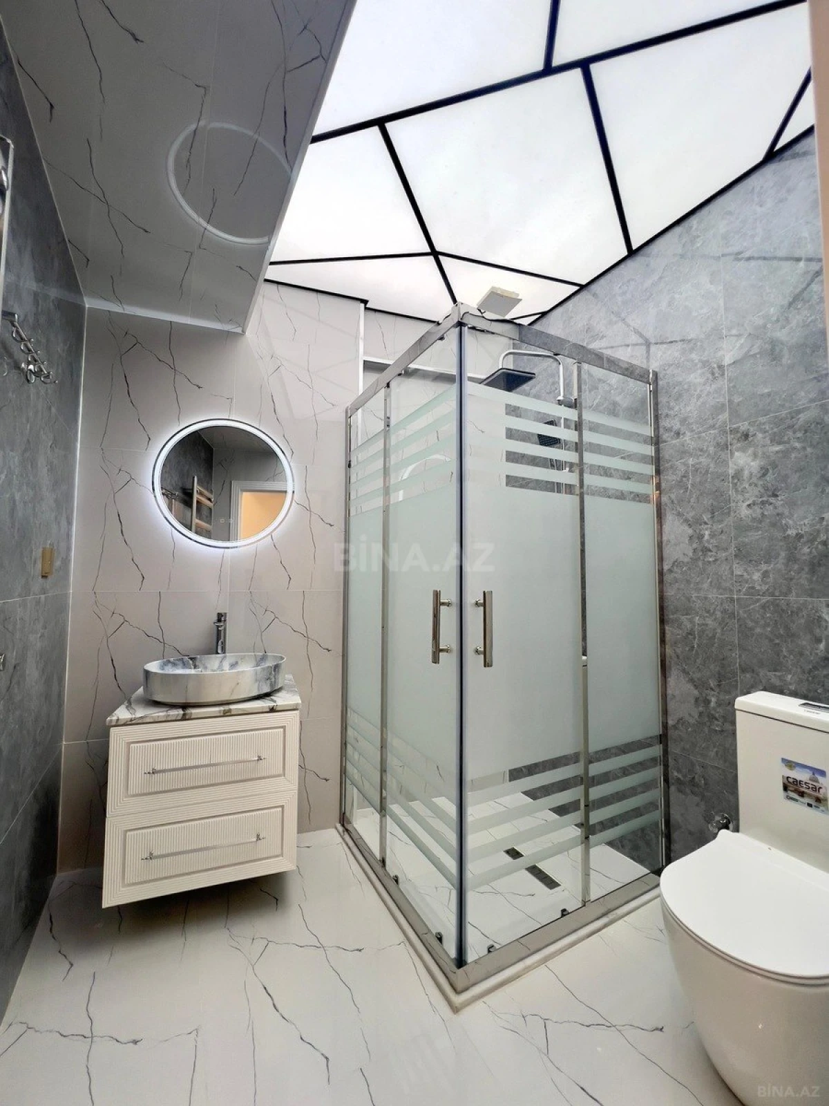 Satılır 2 otaqlı mənzil 50 m²