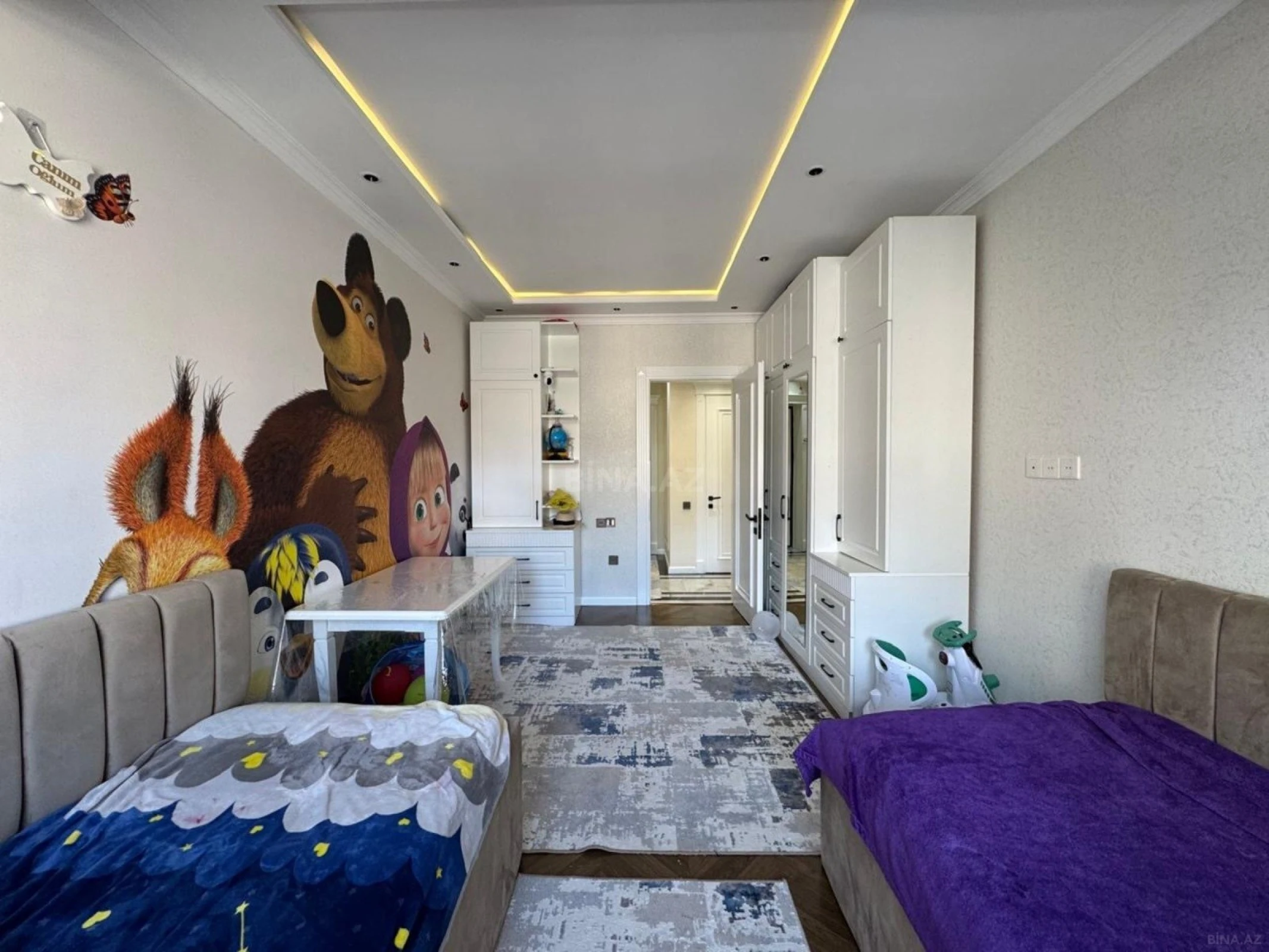 Satılır 3 otaqlı mənzil 127 m²