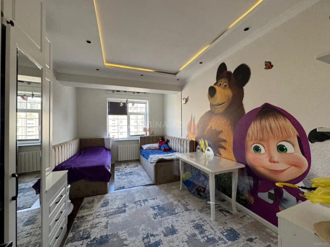 Satılır 3 otaqlı mənzil 127 m²