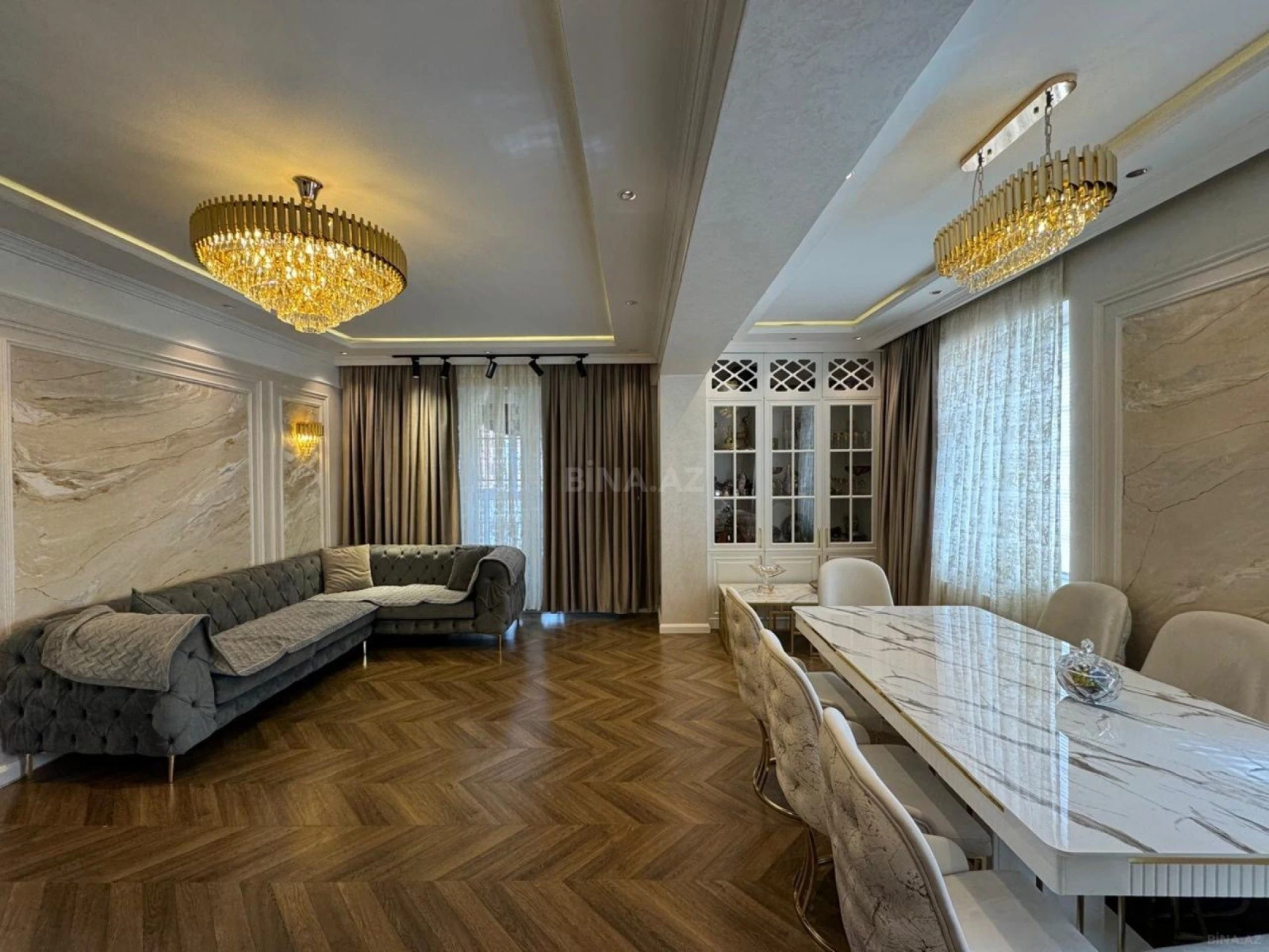 Satılır 3 otaqlı mənzil 127 m²