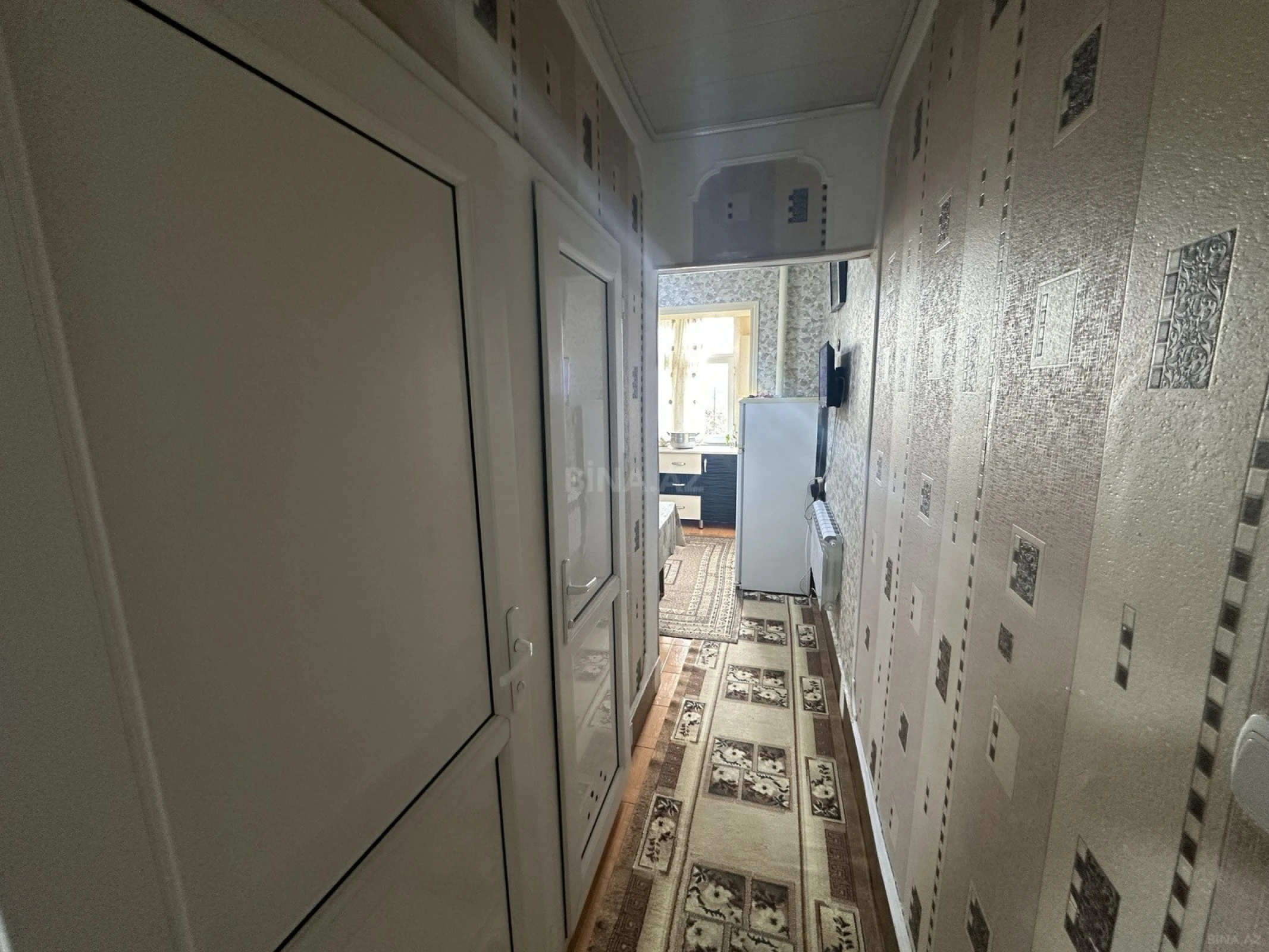 Satılır 2 otaqlı mənzil 61 m²