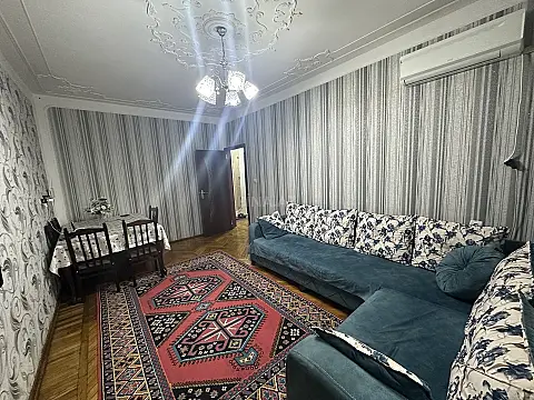 Satılır 2 otaqlı mənzil 61 m²