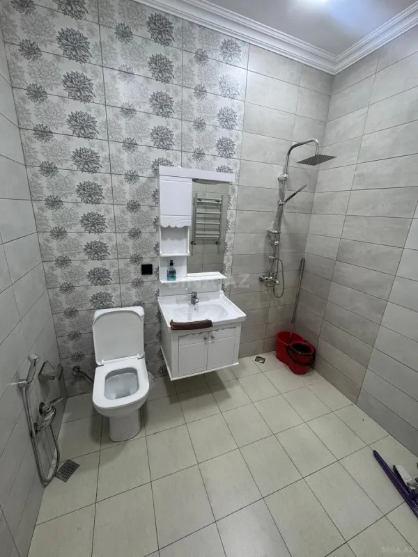 Kirayə verilir 2 otaqlı ofis 60 m²