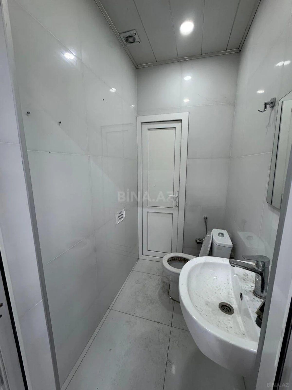 Kirayə verilir obyekt 250 m²