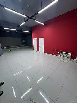 Kirayə verilir obyekt 250 m²