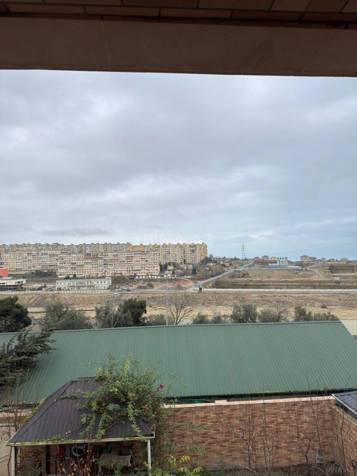 Kirayə verilir 6 otaqlı həyət evi 500 m²