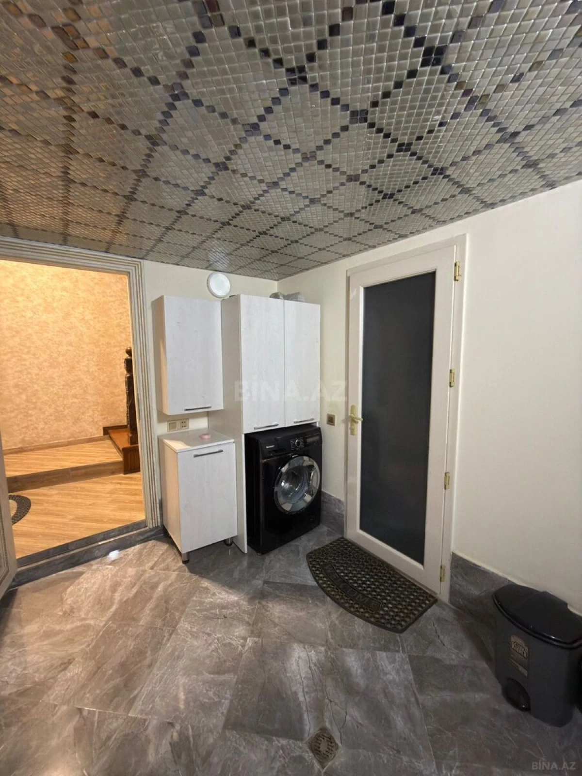Kirayə verilir 6 otaqlı həyət evi 500 m²