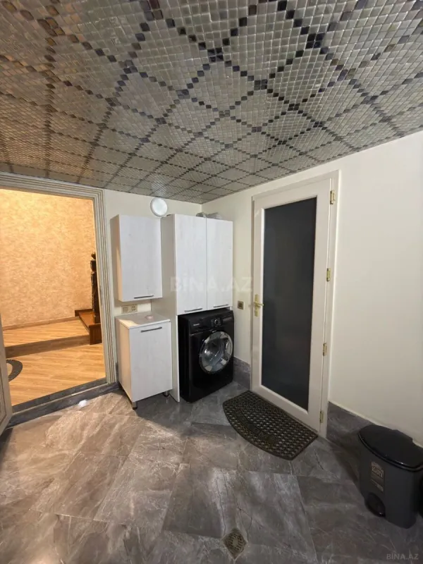 Kirayə verilir 6 otaqlı həyət evi 500 m²