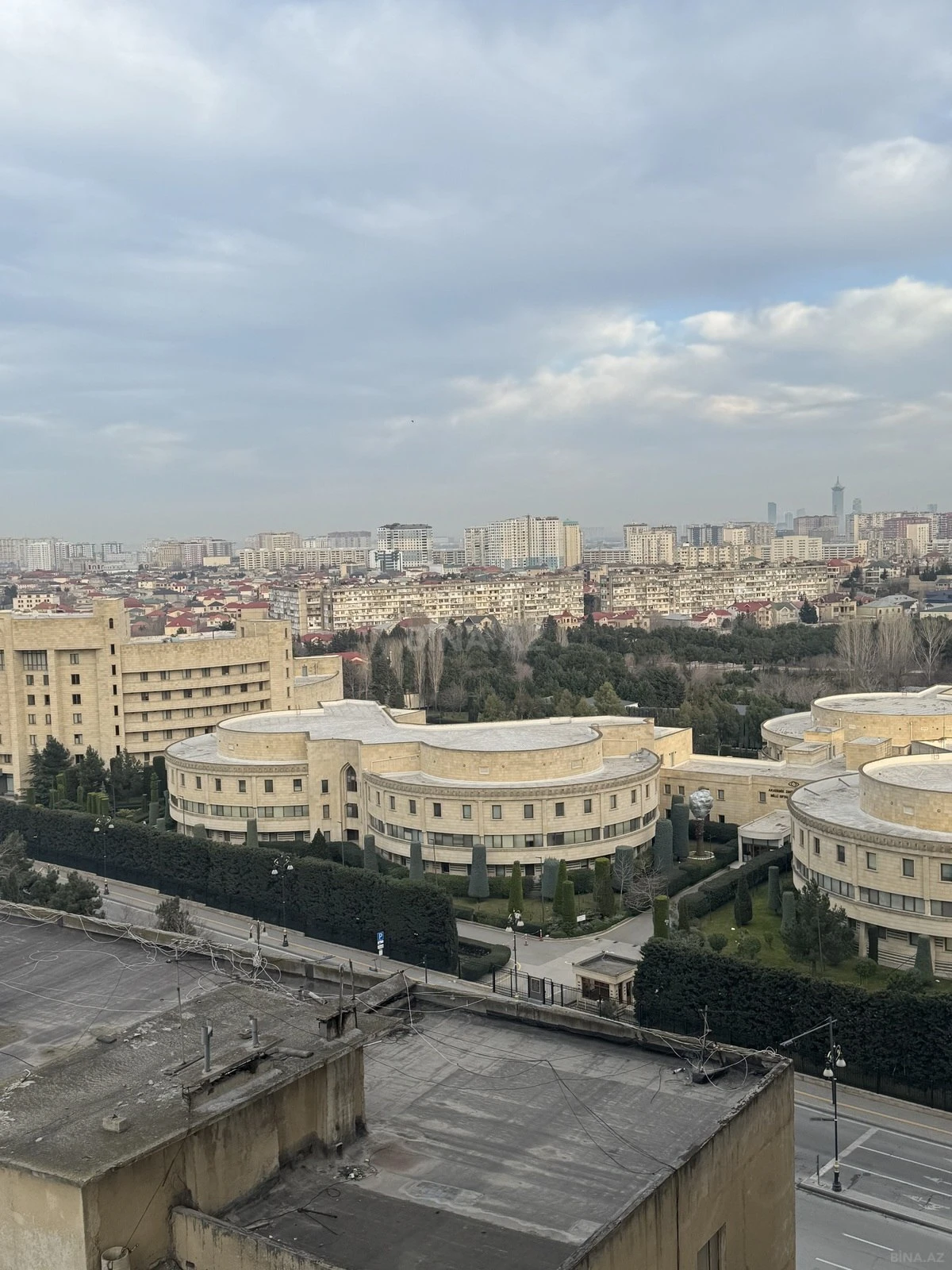 Kirayə verilir 2 otaqlı mənzil 52 m²