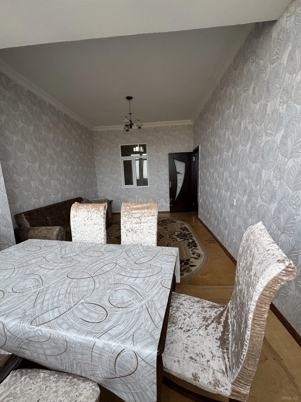 Kirayə verilir 2 otaqlı mənzil 52 m²