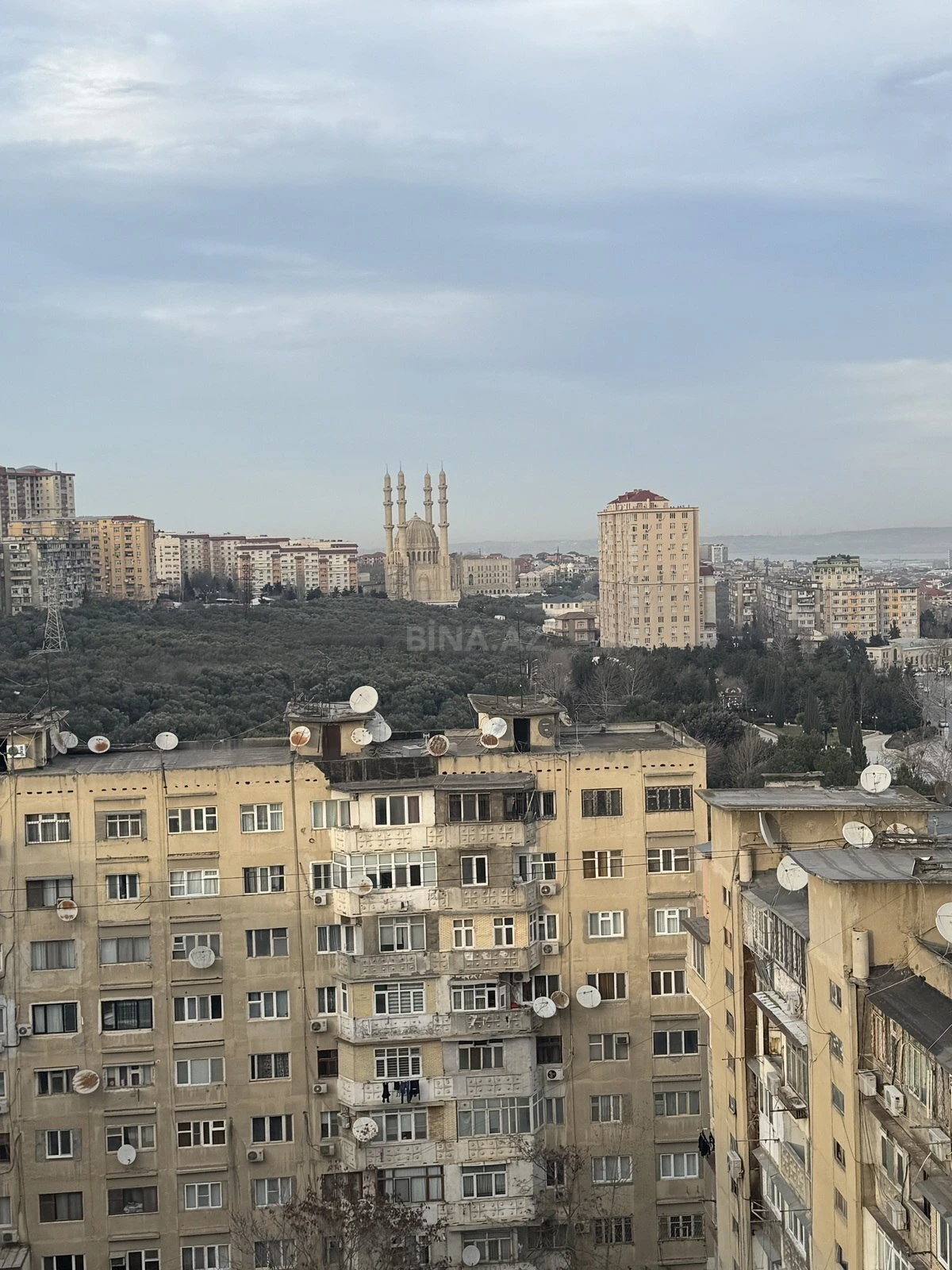 Kirayə verilir 2 otaqlı mənzil 52 m²