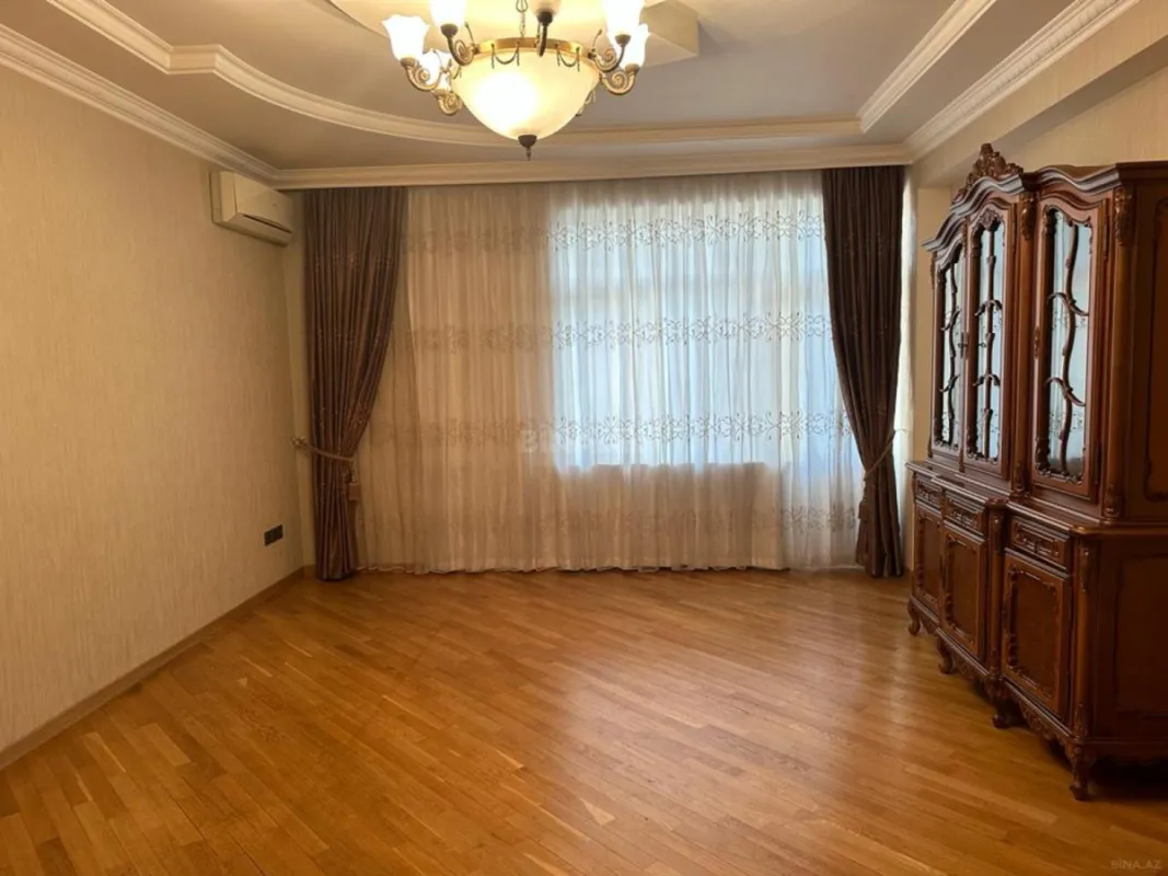 Satılır 2 otaqlı mənzil 99.8 m²
