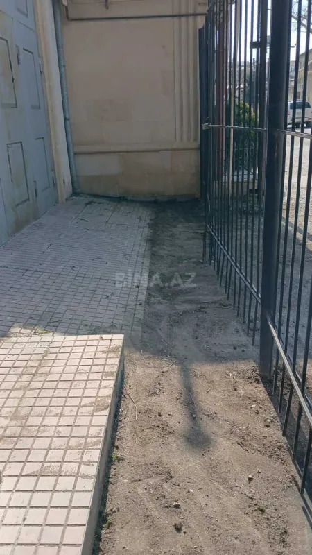 Kirayə verilir 12 otaqlı həyət evi 510 m²