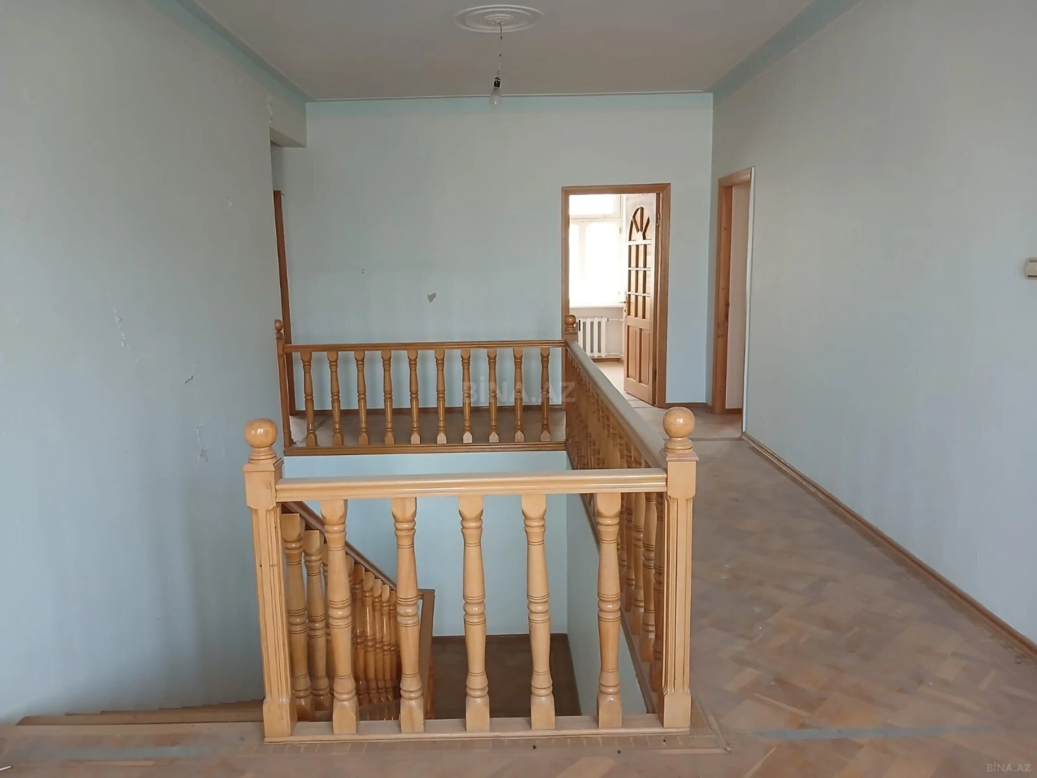 Kirayə verilir 12 otaqlı həyət evi 510 m²