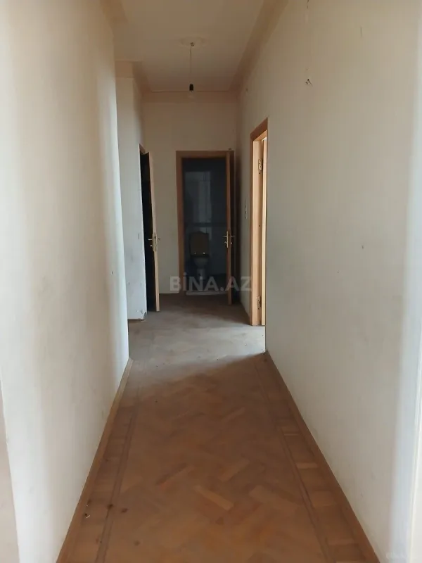 Kirayə verilir 12 otaqlı həyət evi 510 m²