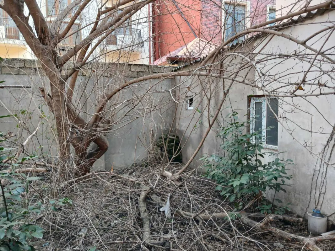 Kirayə verilir 12 otaqlı həyət evi 510 m²