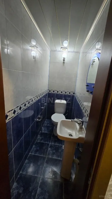 Satılır 3 otaqlı mənzil 155 m²
