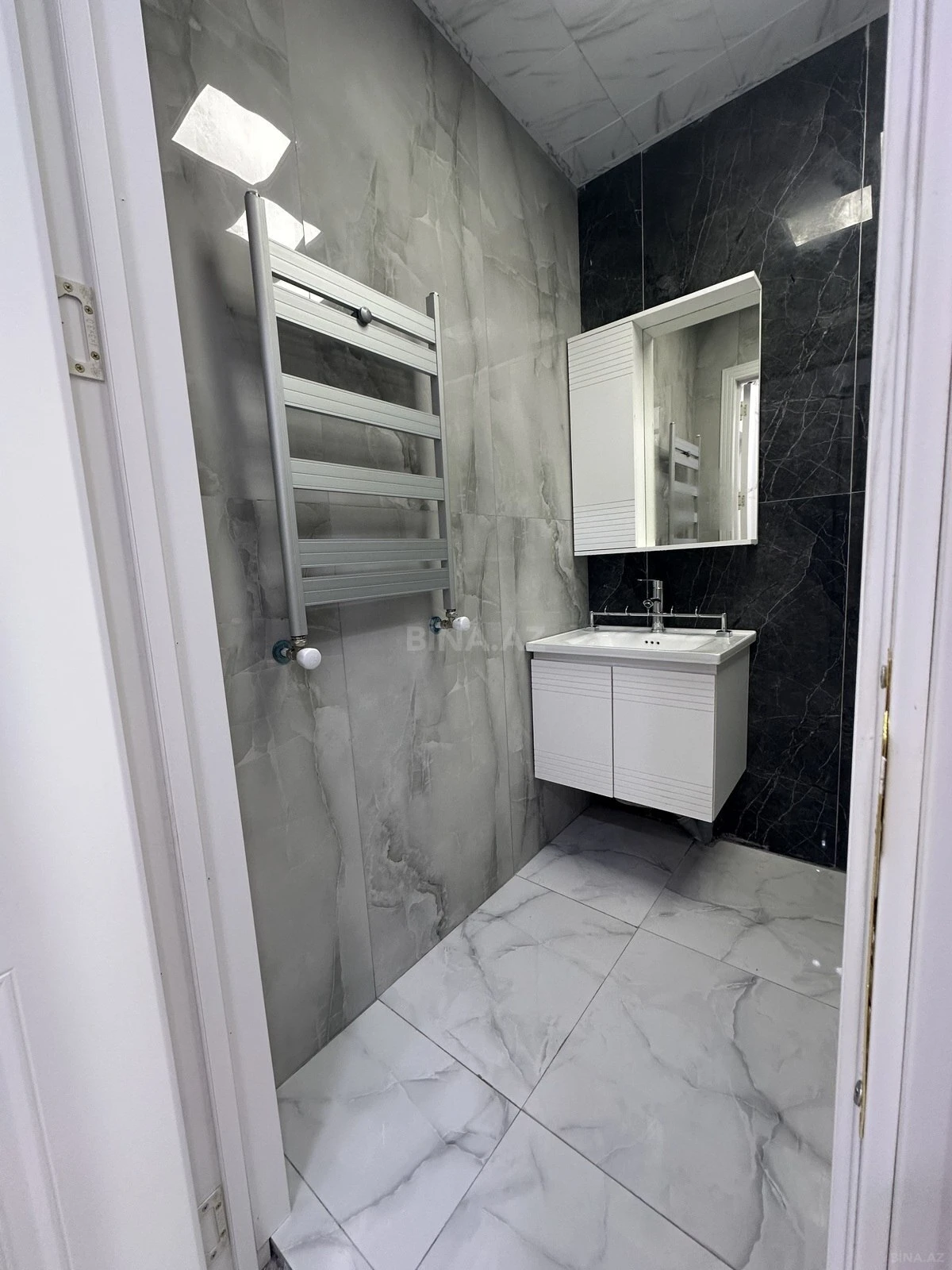 Satılır 2 otaqlı mənzil 56 m²