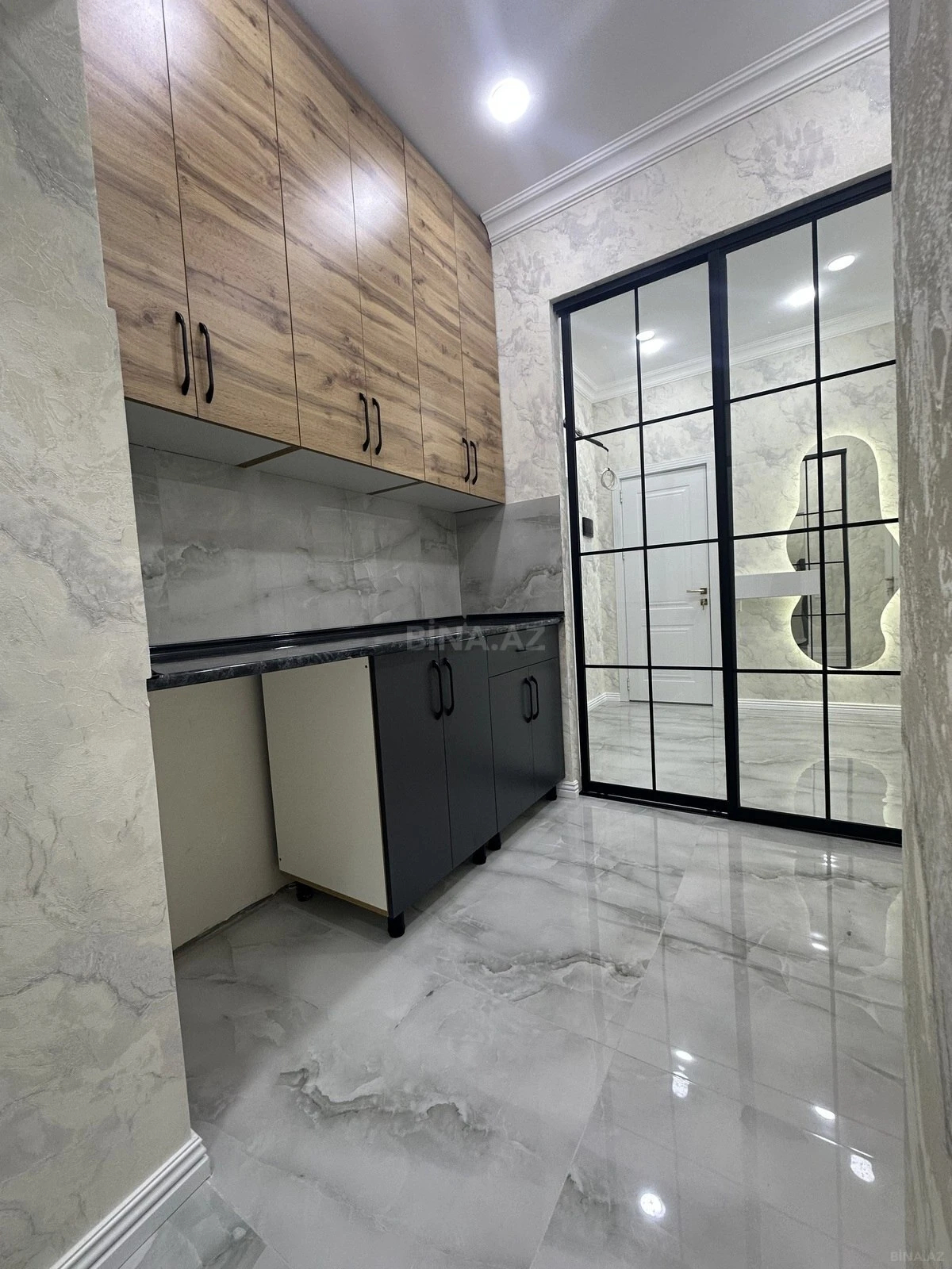 Satılır 2 otaqlı mənzil 56 m²