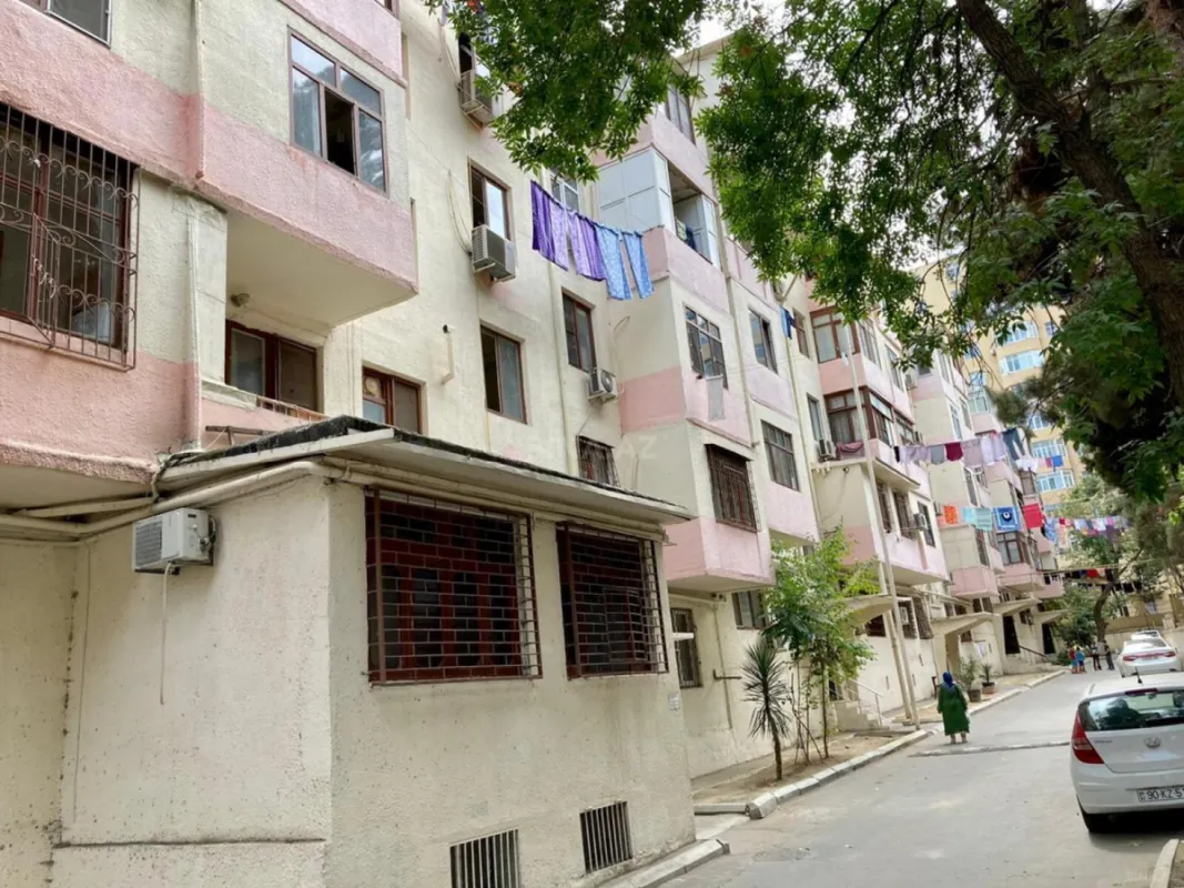 Satılır 2 otaqlı mənzil 47 m²