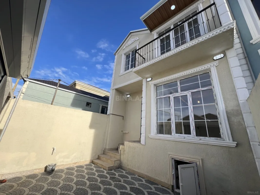 Satılır 5 otaqlı həyət evi 130 m²