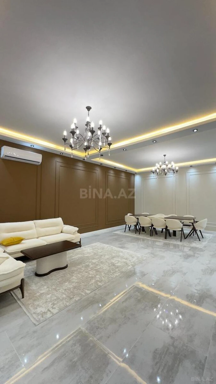 Satılır 5 otaqlı həyət evi 270 m²