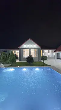 Satılır 5 otaqlı həyət evi 270 m²