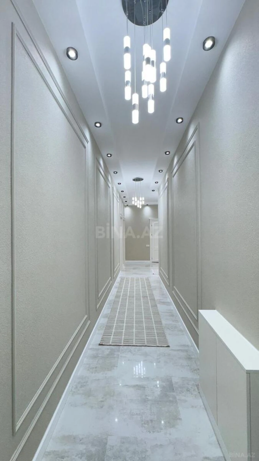 Satılır 5 otaqlı həyət evi 270 m²