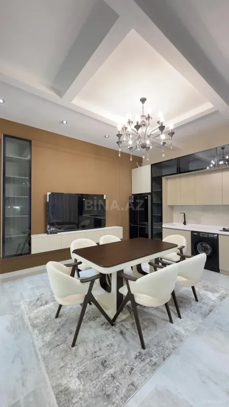 Satılır 5 otaqlı həyət evi 270 m²